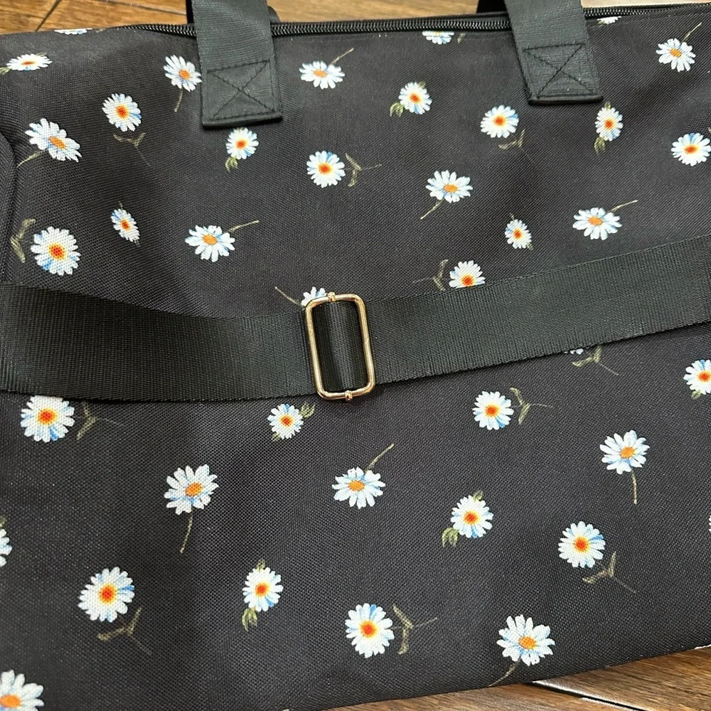 Alice + Olivia Black Floral Duffle Bag and Hat Set